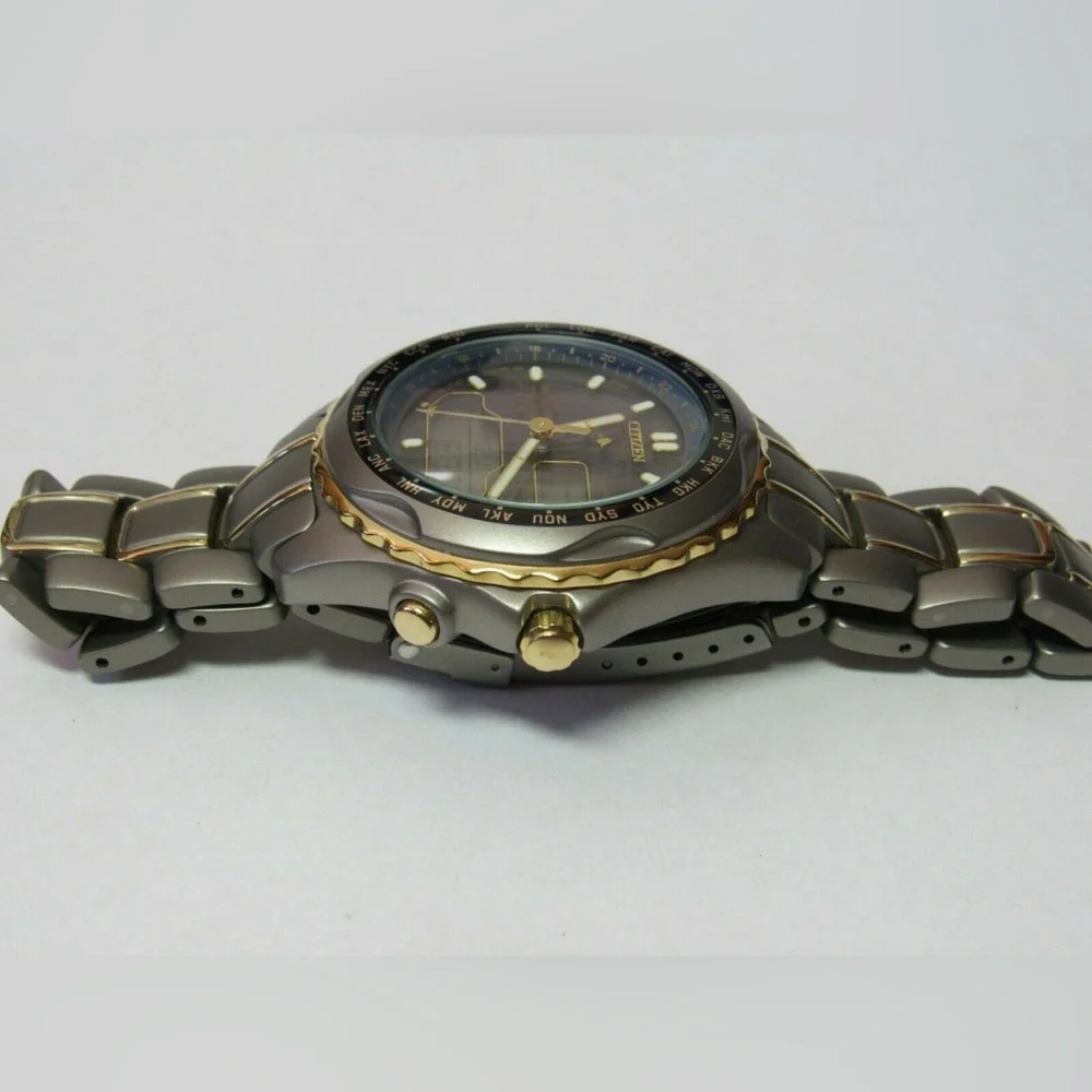 CITIZEN ECO-DRIVE Solar Titanium Dual-Display men’s watch